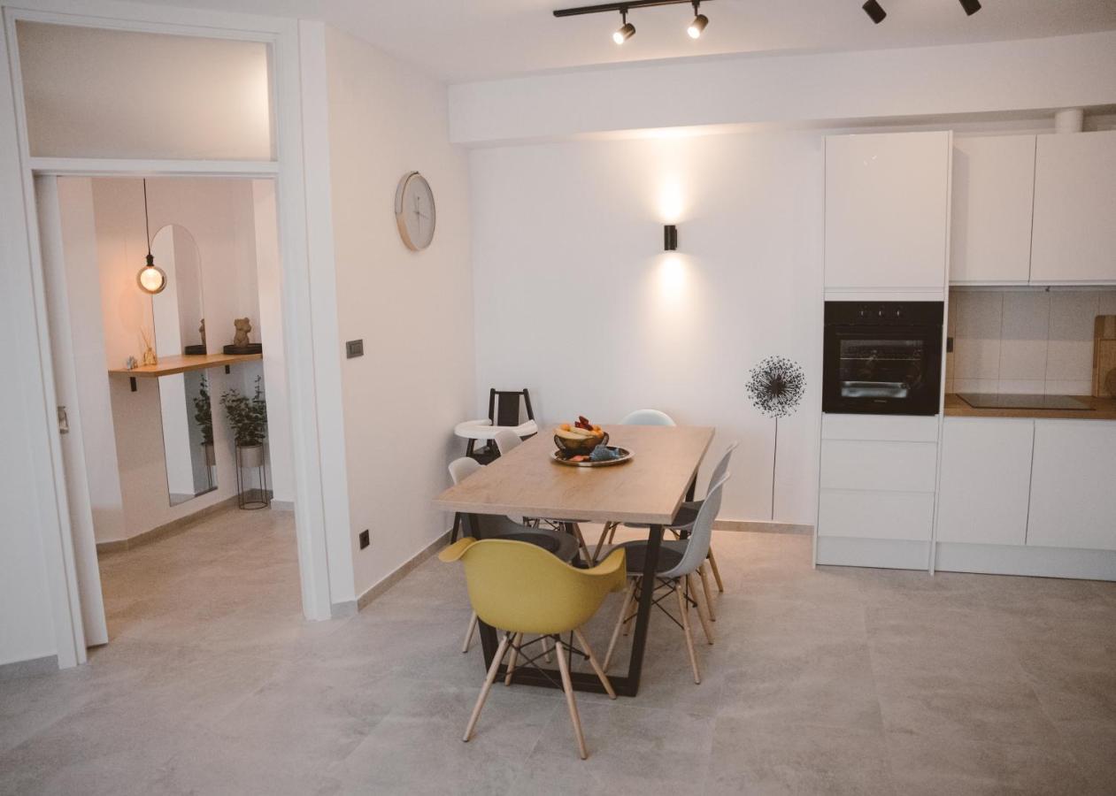 Bova Apartment Trogir Bagian luar foto